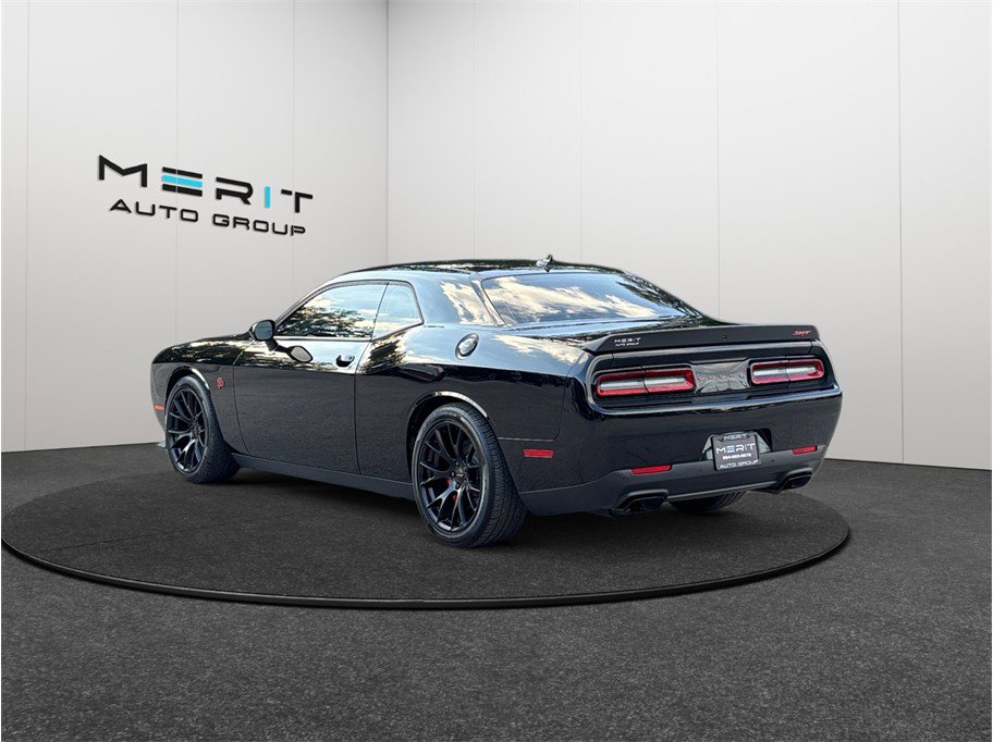 Used 2015 Dodge Challenger SRT Hellcat image 7