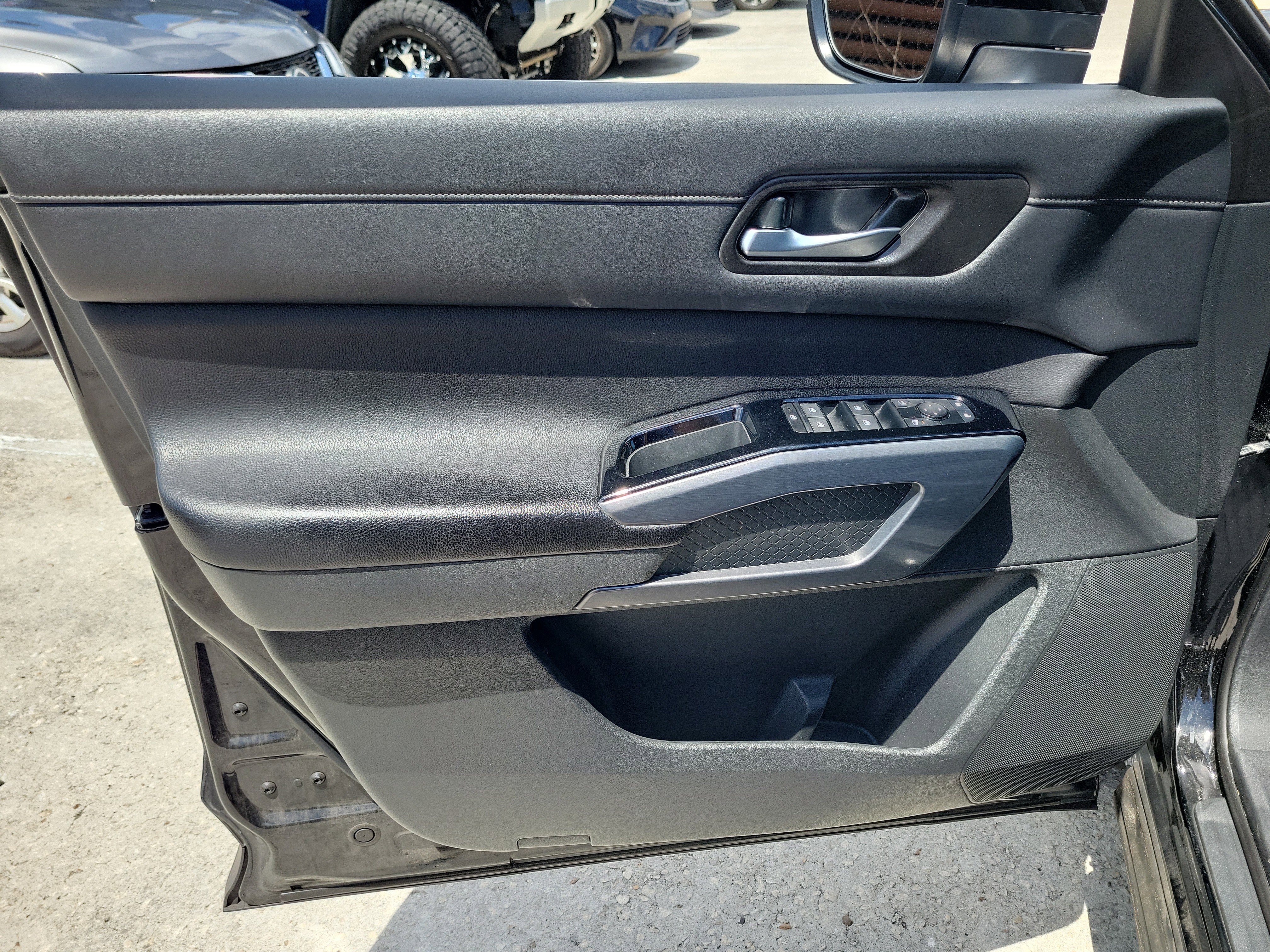 Certified 2024 Nissan Pathfinder SL FWD image 10