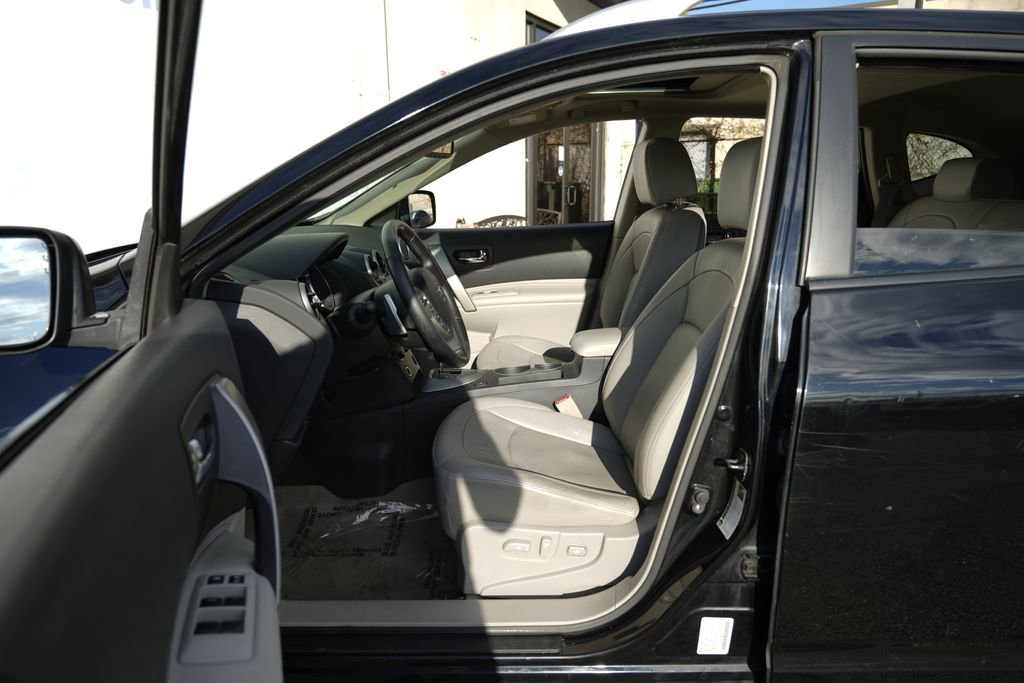 Used 2008 Nissan Rogue SL w/ Premium Pkg image 18