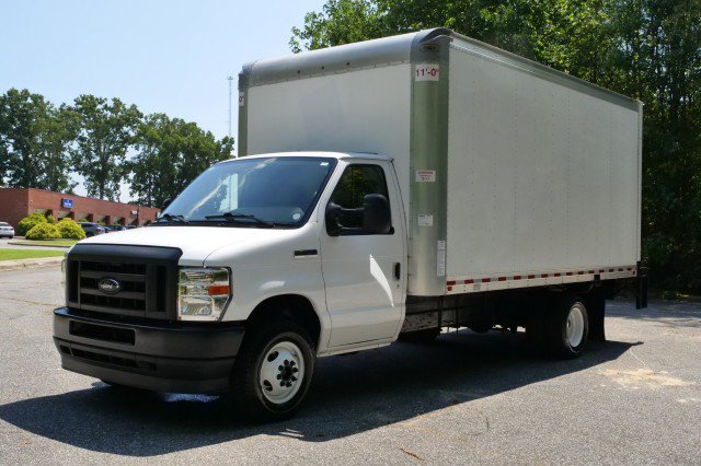 Used 2024 Ford E-450 and Econoline 450 Super Duty w/ Power Windows & Locks Group RWD image 6