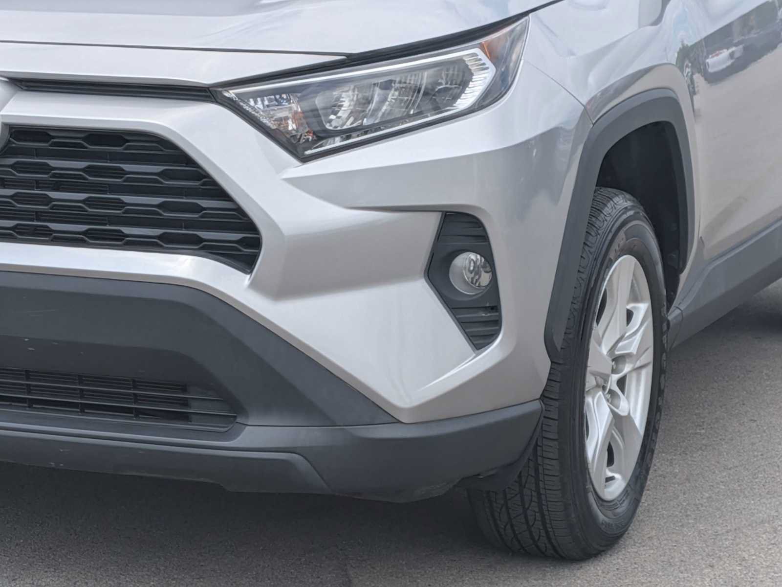 Used 2021 Toyota RAV4 XLE FWD image 11