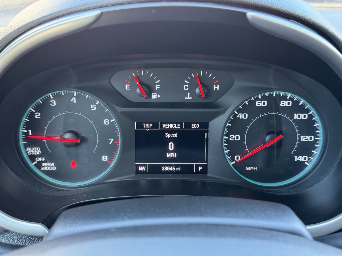 Used 2025 Chevrolet Malibu LT FWD image 33