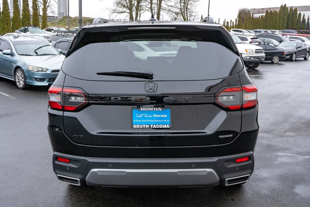 New 2026 Honda Pilot Touring image 7