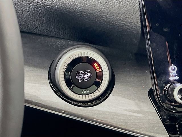 Used 2022 Jeep Wagoneer Series I image 16