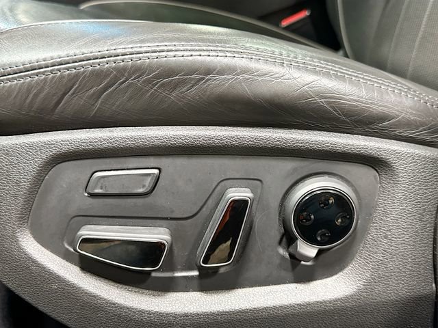 Used 2017 Genesis G80 3.8 w/ Option Group 03 image 22