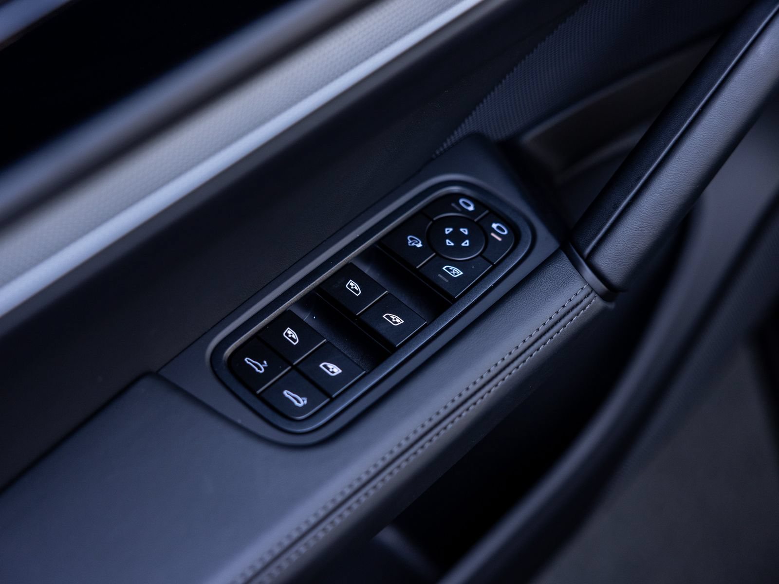 New 2026 Porsche Cayenne AWD/4WD image 46