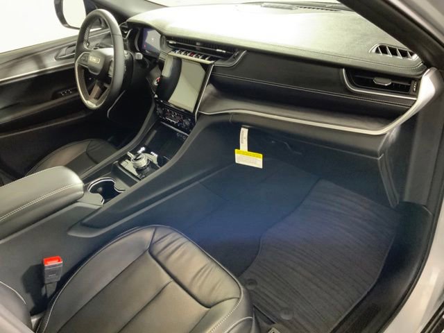 Used 2024 Jeep Grand Cherokee Limited 4xe w/ Luxury Tech Group II image 39