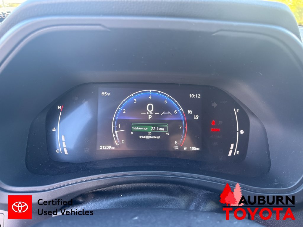 Used 2025 Toyota Grand Highlander AWD image 16