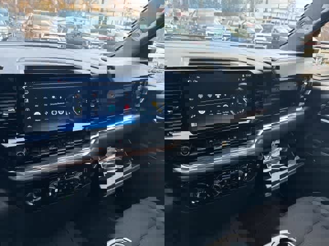 Certified 2024 Chevrolet Silverado 1500 RST w/ Protection Package AWD/4WD image 22