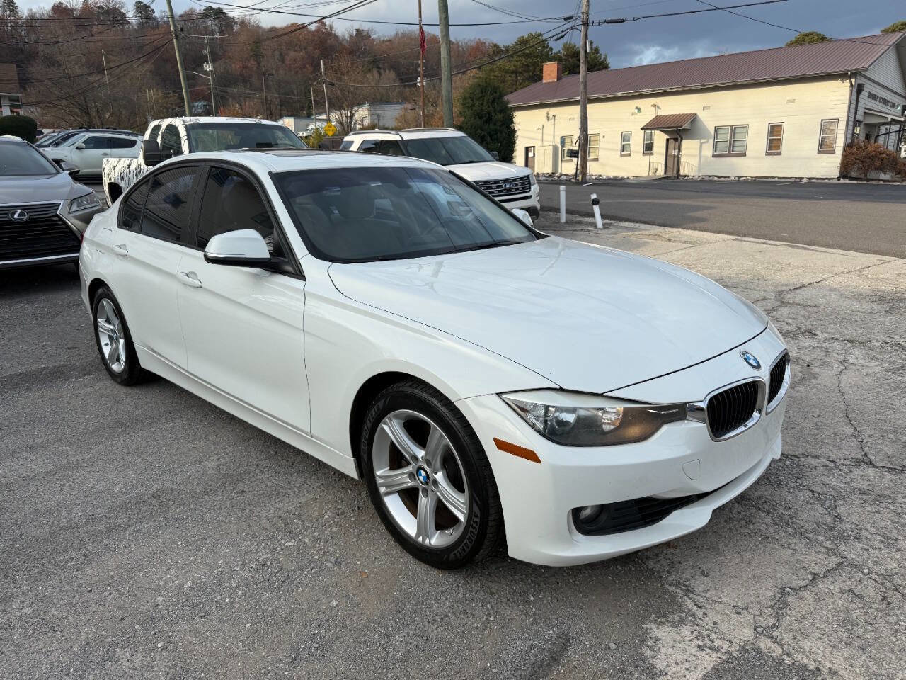 Used 2015 BMW 328i Sedan image 4