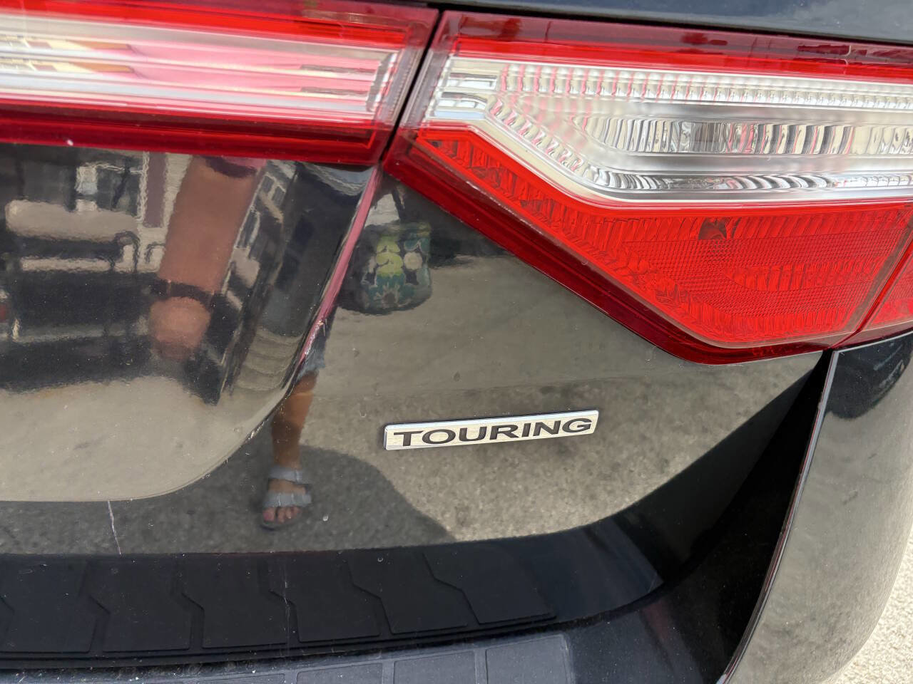 Used 2012 Honda Odyssey Touring Elite image 11