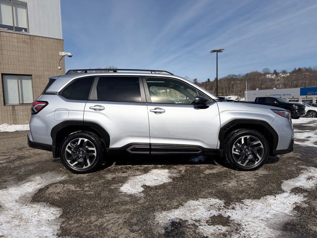 Used 2025 Subaru Forester Limited image 7