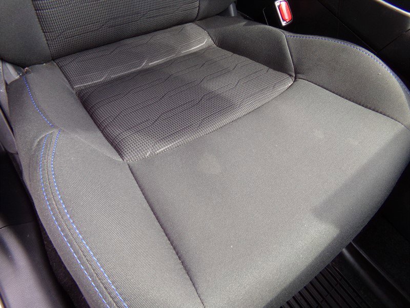 Used 2022 Toyota RAV4 SE image 23