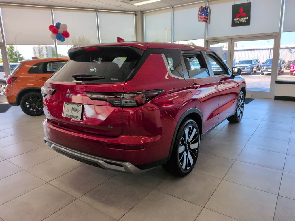 New 2026 Mitsubishi Outlander SE AWD/4WD image 5