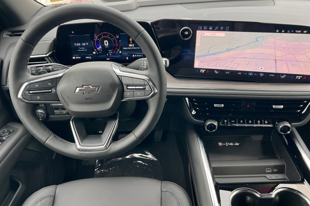 New 2026 Chevrolet Suburban Z71 image 11