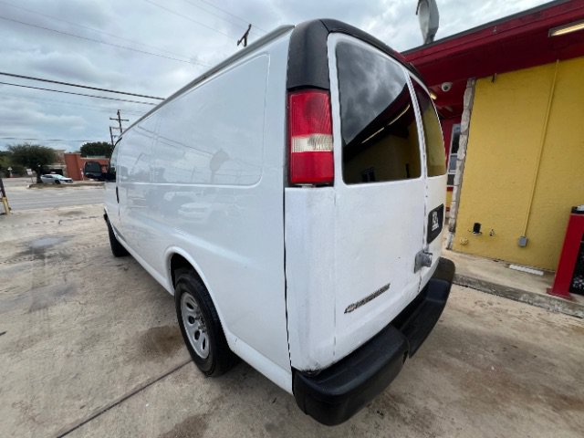 Used 2009 Chevrolet Express 1500 RWD image 7