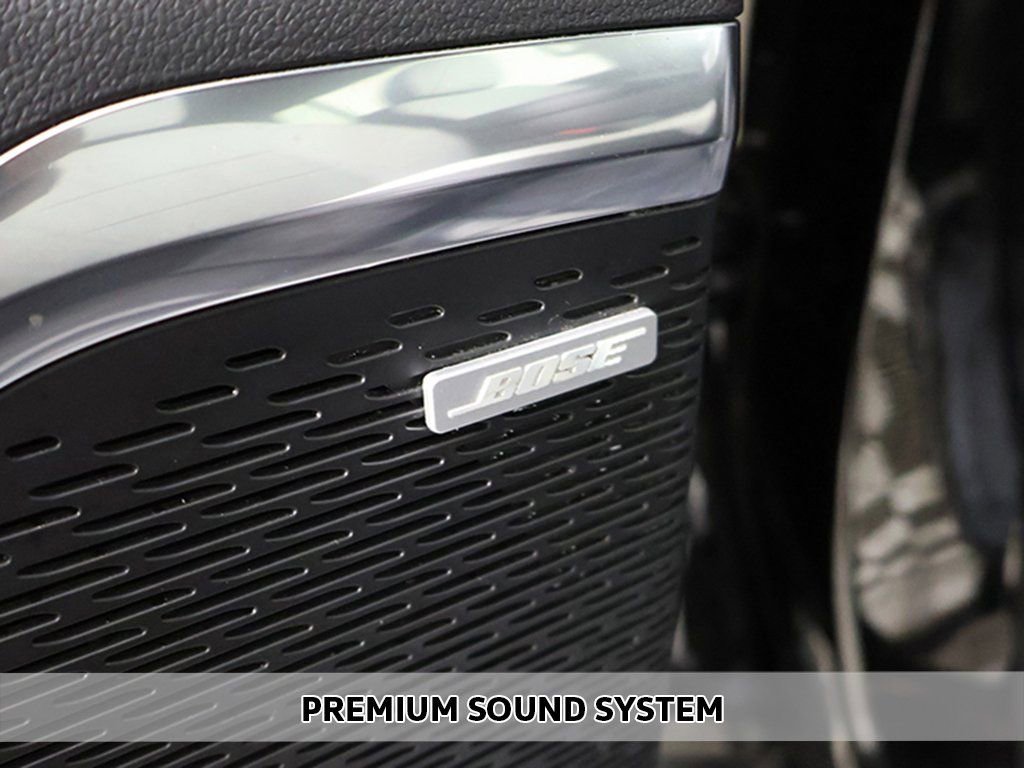 Used 2025 Chevrolet Traverse High Country w/ LPO, Cargo Package image 3