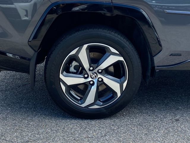 Used 2024 Toyota RAV4 SE w/ Weather & Moonroof Package AWD/4WD image 10