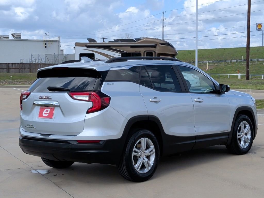 Used 2022 GMC Terrain SLE w/ Driver Convenience Package image 8
