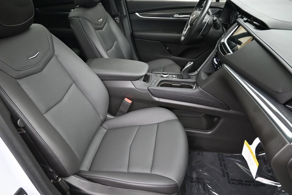 Certified 2024 Cadillac XT5 Sportv w/ Technology Package AWD/4WD image 33