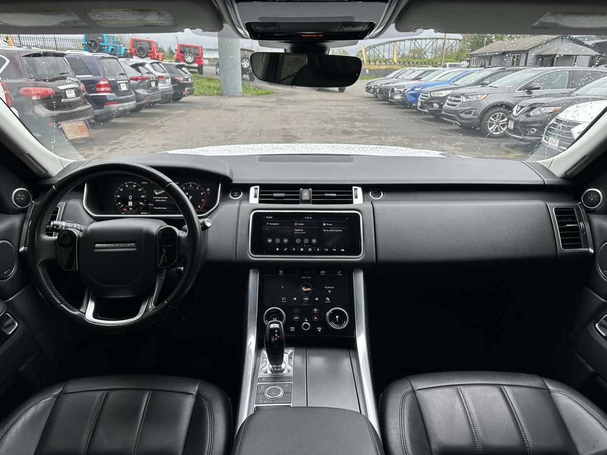 Used 2019 Land Rover Range Rover Sport SE AWD/4WD image 19