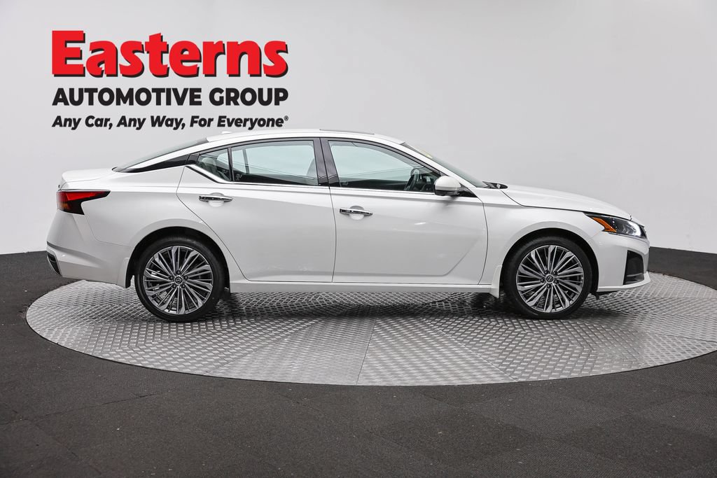 Used 2023 Nissan Altima 2.5 SL AWD/4WD image 4