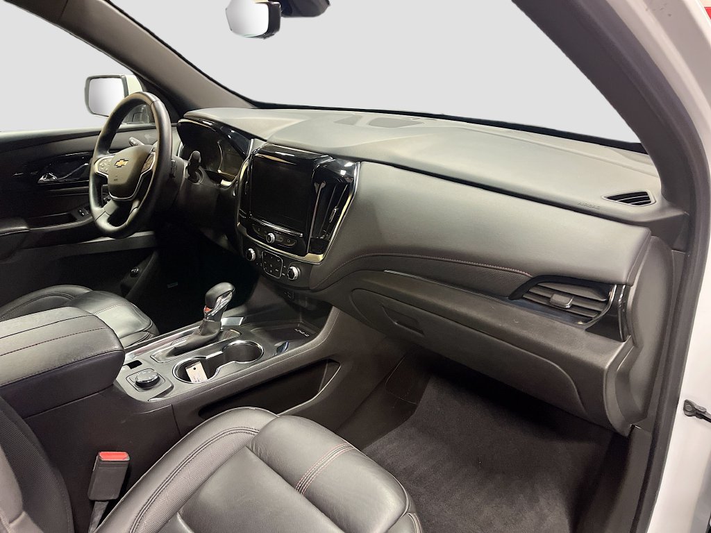 Used 2023 Chevrolet Traverse RS AWD/4WD image 32