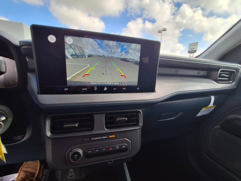 Used 2025 Ford Maverick XL w/ Equipment Group 101A image 15