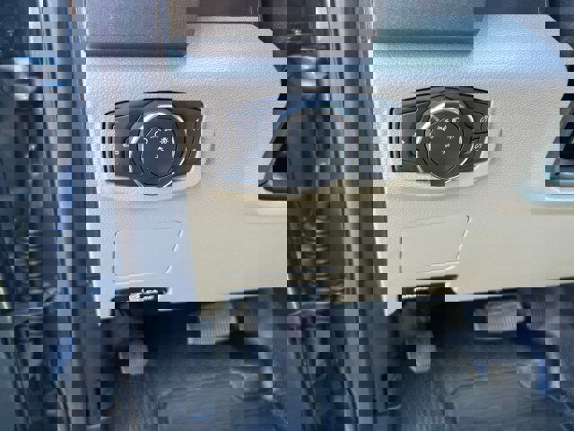 Used 2018 Ford F250 XL w/ Power Equipment Group image 10