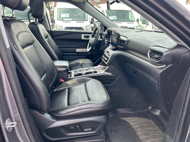 Certified 2021 Ford Explorer XLT w/ Equipment Group 202A AWD/4WD image 20
