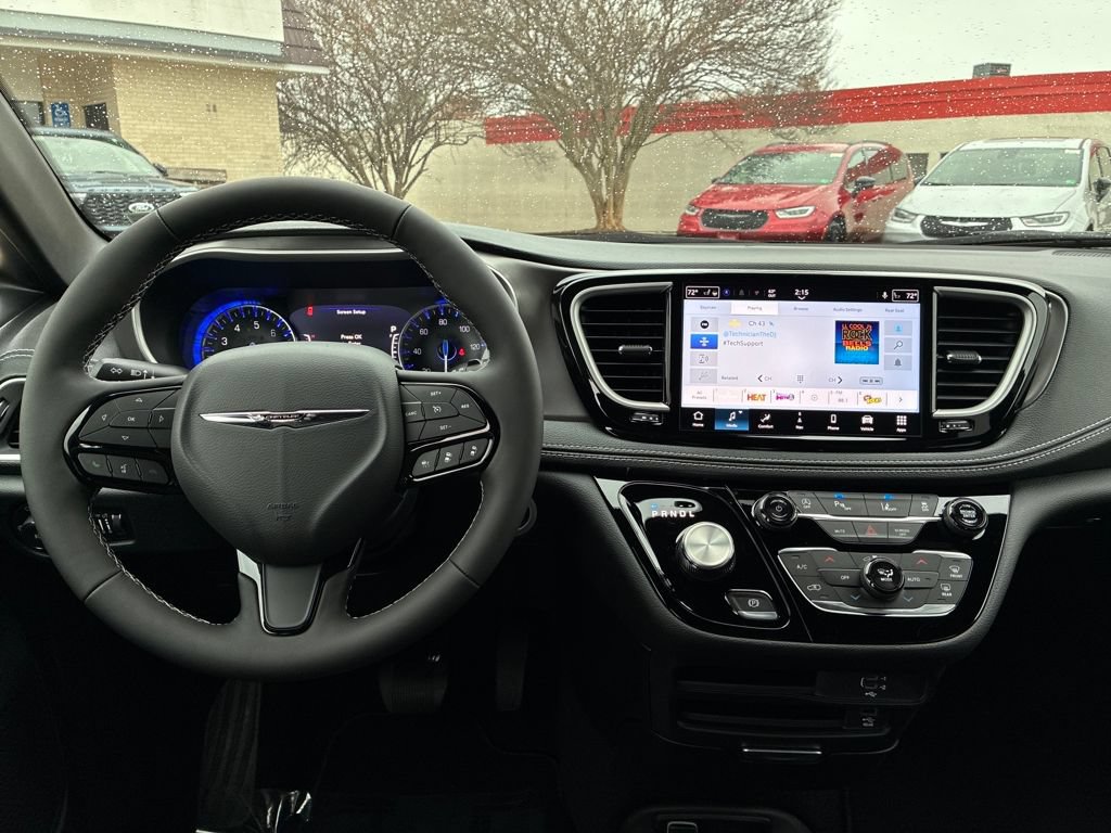 New 2026 Chrysler Pacifica Select AWD/4WD image 14