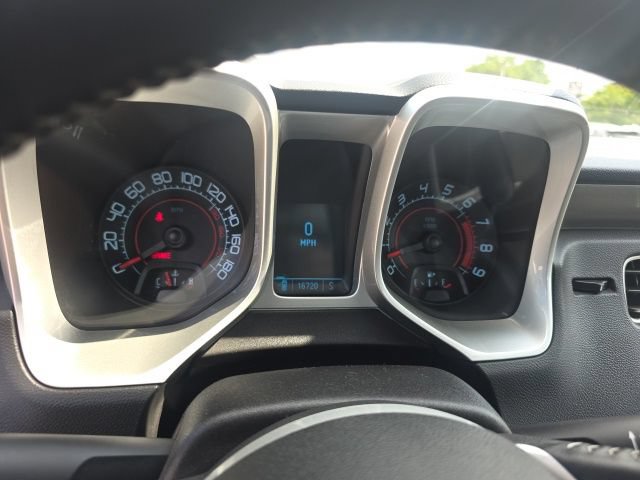 Used 2010 Chevrolet Camaro SS RWD image 19