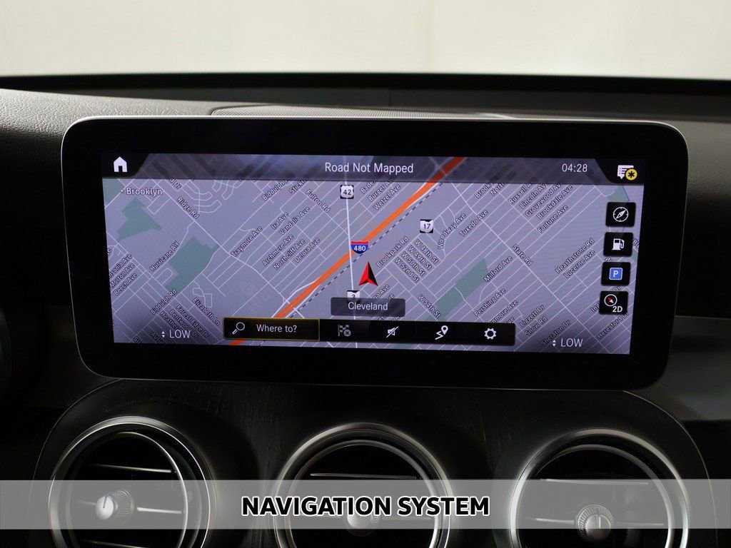 Used 2021 Mercedes-Benz GLC 300 4MATIC w/ Multimedia Package image 3