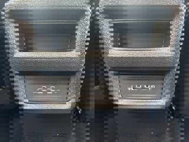 New 2026 Volkswagen Taos SE image 40