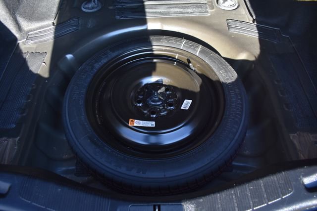 Used 2017 Ford Fusion SE w/ Fusion SE Technology Package FWD image 37