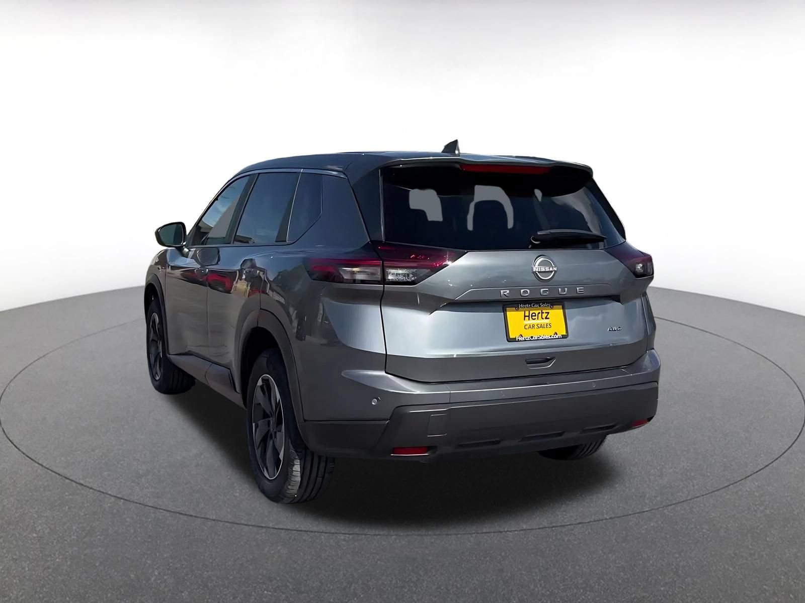 Used 2025 Nissan Rogue SV AWD/4WD image 10