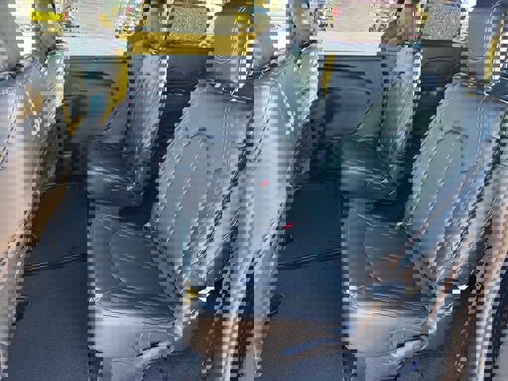 New 2026 Chrysler Pacifica Select w/ S Appearance Package image 9