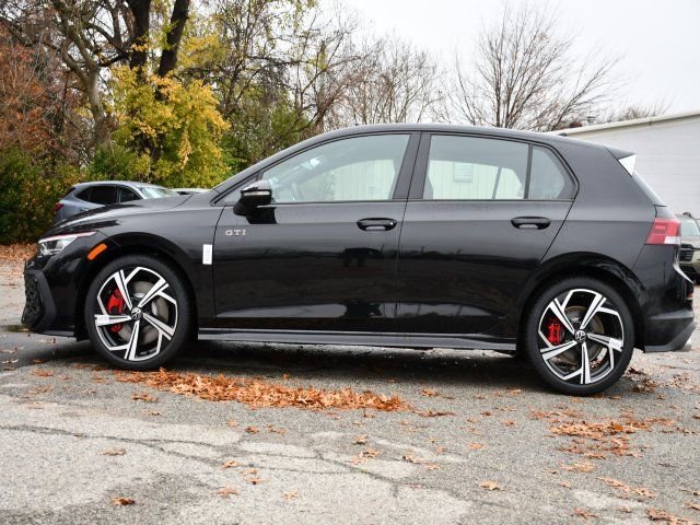 New 2026 Volkswagen GTI SE image 4