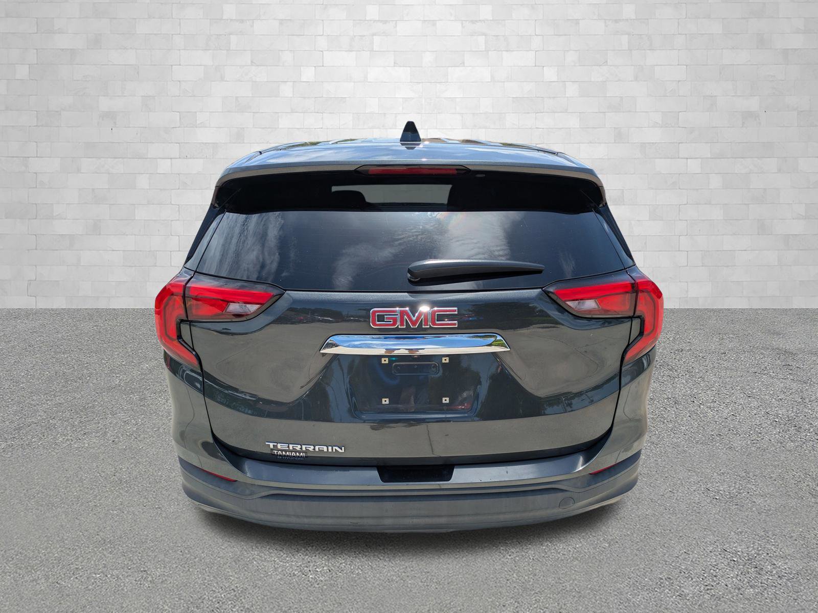 Used 2018 GMC Terrain SLE FWD image 3