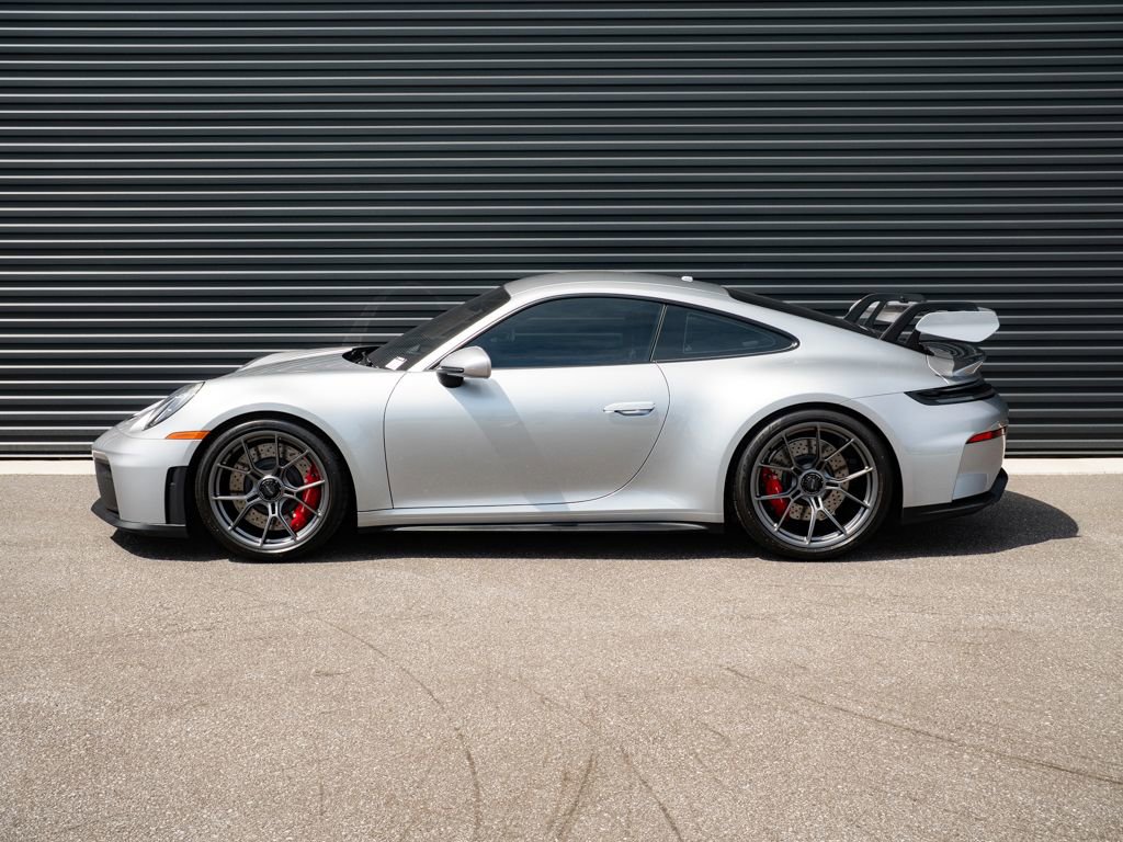Used 2026 Porsche 911 GT3 RWD image 2