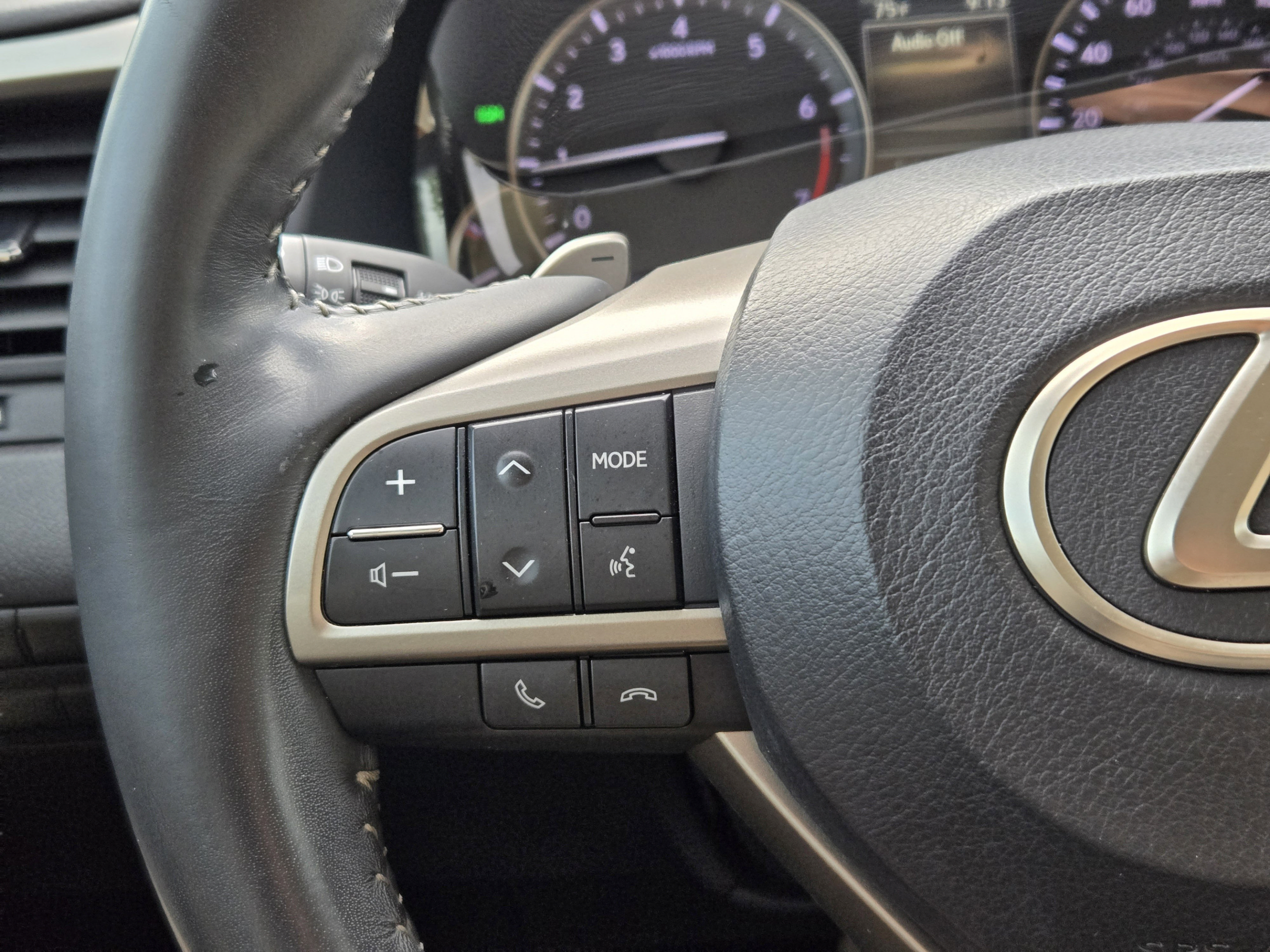 Certified 2022 Lexus RX 350 FWD w/ Premium Package image 27