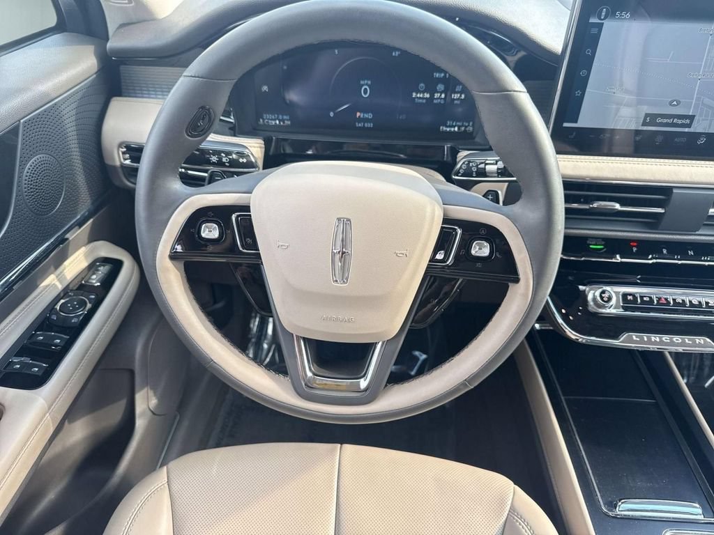Certified 2023 Lincoln Corsair AWD w/ Equipment Group 101A image 18
