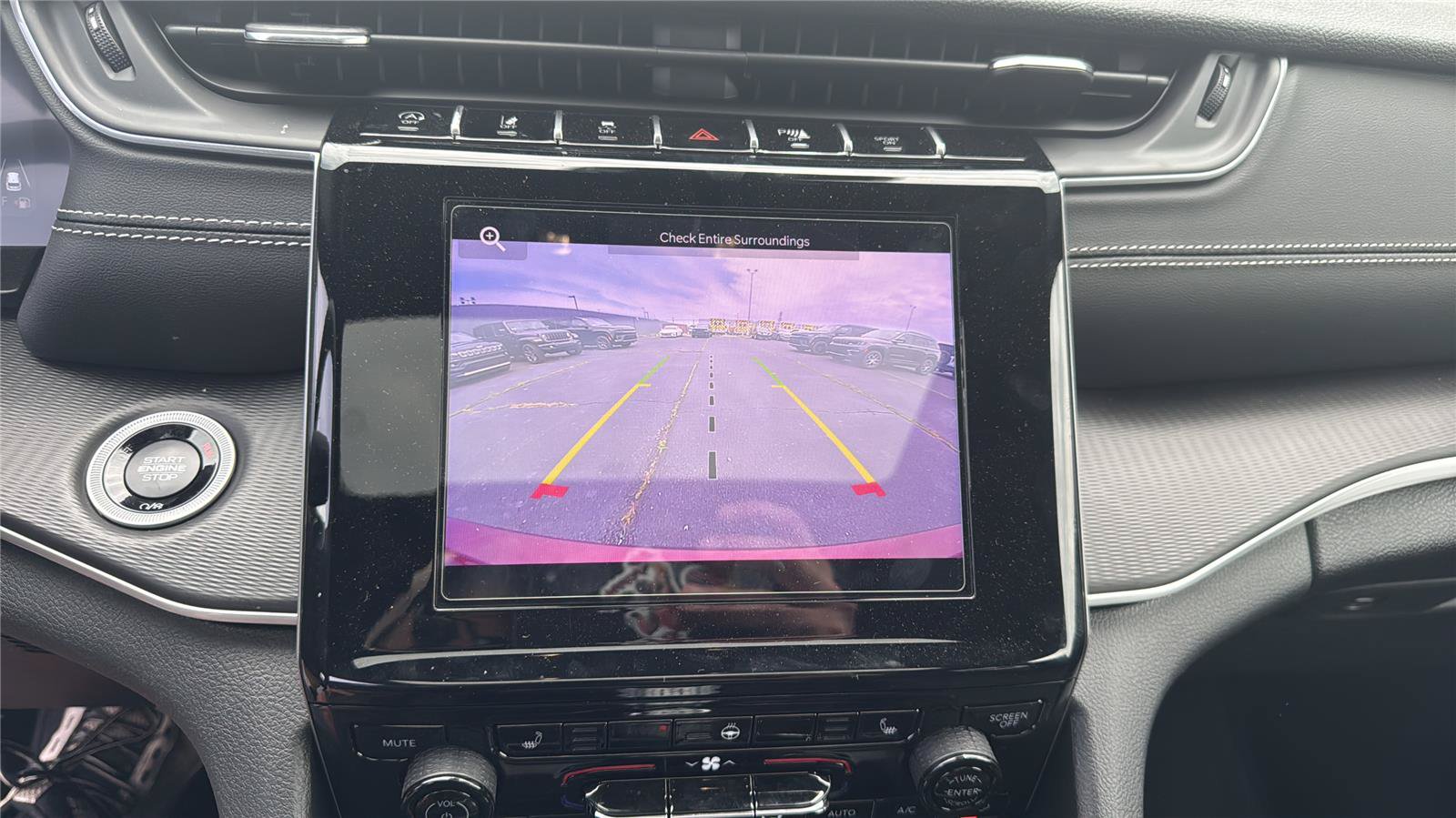 New 2025 Jeep Grand Cherokee L Altitude AWD/4WD image 24