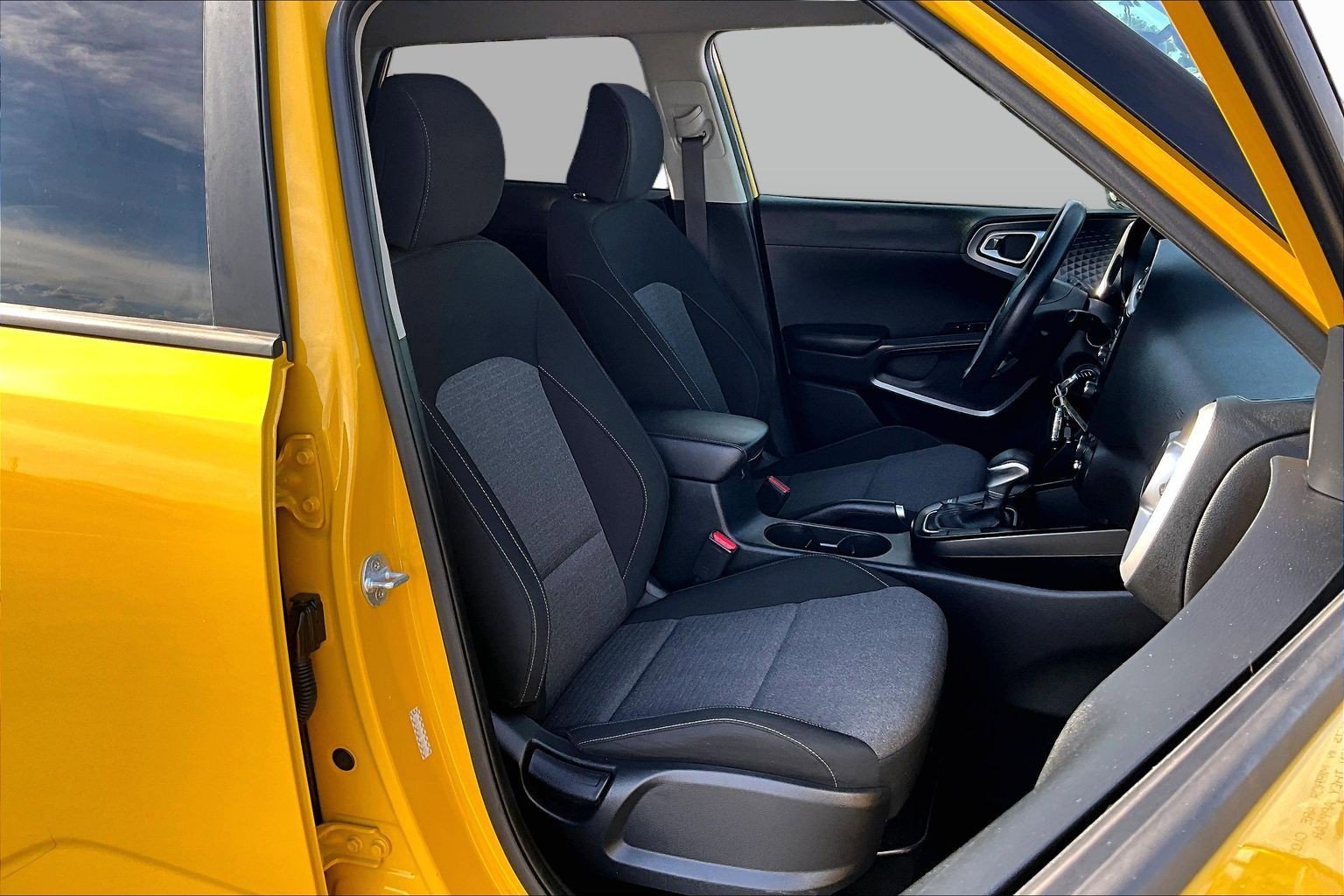 Used 2020 Kia Soul S FWD image 7
