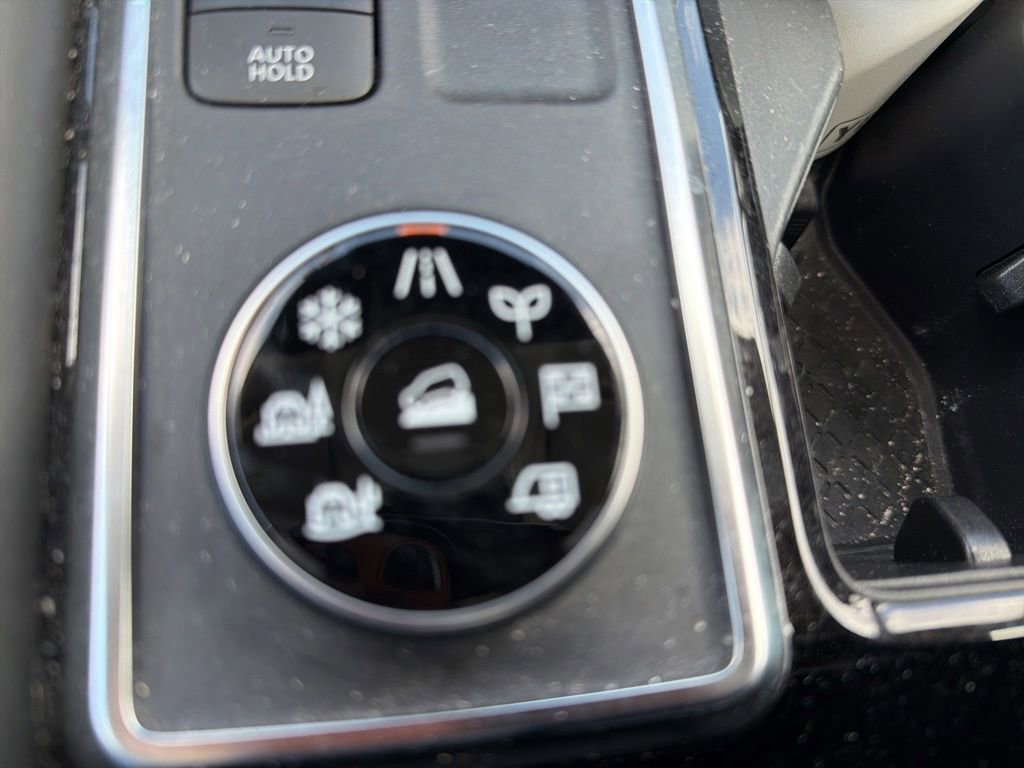 Used 2024 Nissan Pathfinder Platinum AWD/4WD image 27