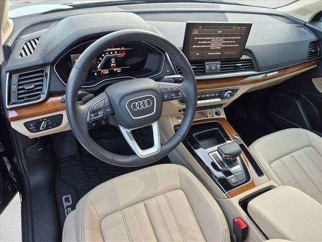 Used 2023 Audi Q5 2.0T Premium Plus w/ Premium Plus Package AWD/4WD image 10