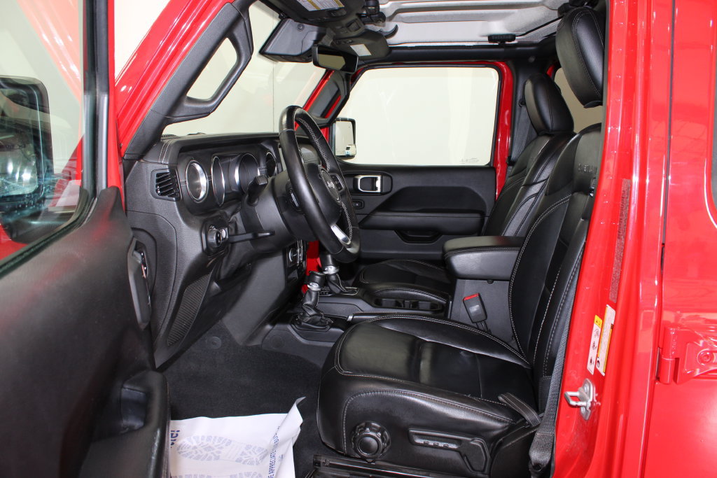 Used 2020 Jeep Gladiator Overland AWD/4WD image 3