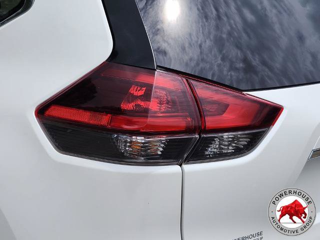 Used 2019 Nissan Rogue SL w/ Premium Package FWD image 11