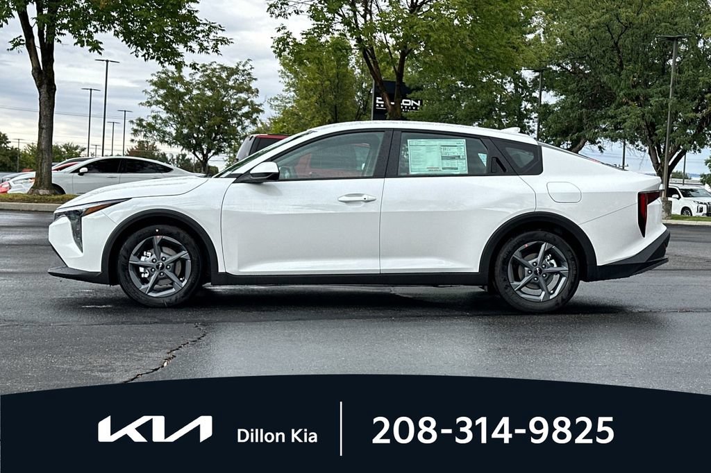 New 2026 Kia K4 FWD image 10
