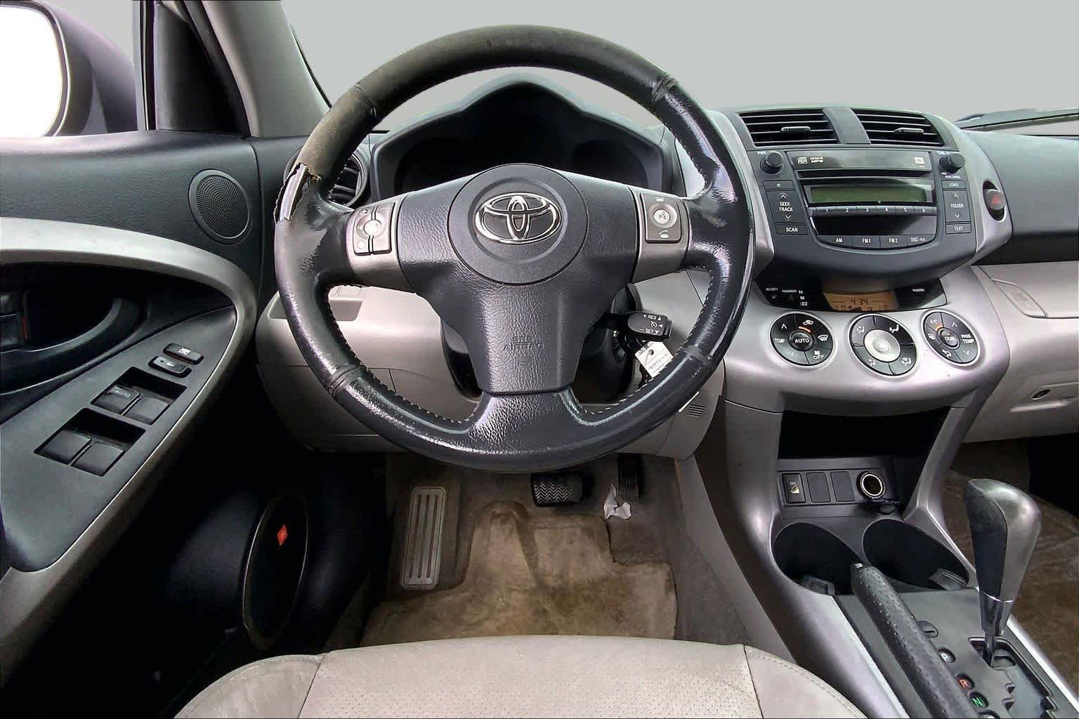Used 2007 Toyota RAV4 Limited AWD/4WD image 5